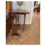 Drop leaf table on wheels 26 x 24 x 25 1/2 each drop leaf is 10 inches