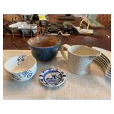 10 pieces of mixed pottery, arm, stone, and porcelain.