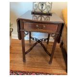Vintage Sherrill CTH occasional drop leaf table. 20” x 26” x 27” with the leaves down, the leaves are 9 1/2 inches each extending the table to 39 inches wide.