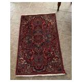 Geometric Heriz Persian Wool Rug. Good condition. 35“ x 56“.