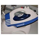 Oreck cordless iron. Powers on.