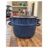 Le Creuset (18) cast enamel double boiler (no lid)…..8”D x 5-3/4” tall