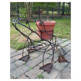 Wrought iron frog planter…..12” tall…..plant included