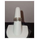 Gorgeous woman's vintage 10k white gold diamond wedding ring set size 7 total 4 grams...