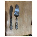 Appears to be Towle sterling handled serving pieces( but unmarked ) with stainless blades