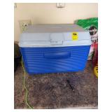 Blue Rubbermaid ice chest