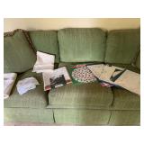 Demask 70 inch reversible table runner and miscellaneous doilies and placements