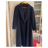 100% pure wool black overcoat Worumbo ￼by Jill Jr