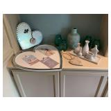 Grouping of home decor items. Several pieces are new.