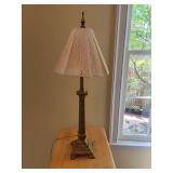 Gold table lamp, 11“ x 32“