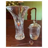 Bleikkristal lead Crystal vase and an engraved creamer