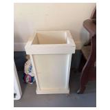 White wooden umbrella stand 14“ x 12 1/2“, 24 inches ￼￼tall