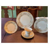 5 Piece Pl. setting Lenox Castle Garden pattern.  10 3/4” dinner plate, 8 inch salad plate, 6 1/2 inch dessert plate and a cup and saucer