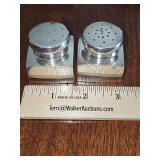 B & M Sterling reproduction G. Washington salt & pepper shakers. 66.54 grams.