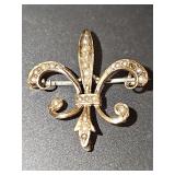Antique Victorian-era Fleur-de-lis brooch/pendant with seed pearls. Unmarked. Non-reactive to magnet. 2.03 grams.