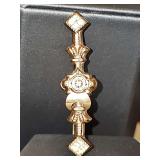 Research indicates this is possibly a gold filled antique Victorian-era bar pin. No markings and no guarantees. Bid at your discretion. 5.47 grams and 2 in long.