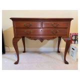 Statton Private Collection genuine mahogany Queen Anne claw foot style lowboy dressing table…..does have scratching on top…..37 x 21 x 30 tall