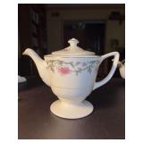 Vintage Homer Laughlin Liberty Teapot F48N6