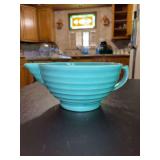 Vintage (1930s) Bauer Pottery Ringware batter bowl in jade green, featuring a ribbed design and a pedestal base…..8-1/4”D x 4-1/2” tall