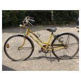 Schwinn Breeze Step-Thru Bike - needs tires