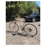 Competition 27” Bike with padded Back Trails seat cover - needs new tires