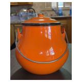 Vintage oTo Japan orange Enamelware  cauldron or bean pot with wire bale handle…..9” tall