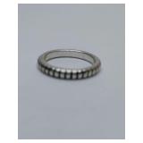 Vintage silver tone statement ring band with metered hatch marks, size 6.75