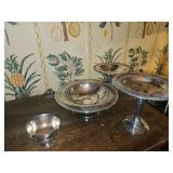 Grouping of various size and design silverplate pieces