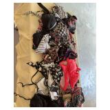 Gripping of small and extra small bathing suits