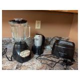 Hamilton Beach blender, Sunbeam hand mixer, and a Bella basic two sliced toaster