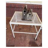 White table 20” x 17 1/2 x 16 1/2”