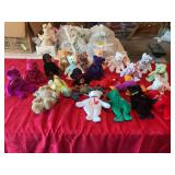Grouping of beanie babies