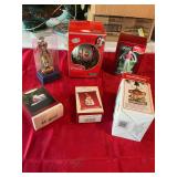 Vintage collectible ornaments Bob Hope is musical