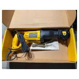 Dewalt DWE304 Reciprocating Saw