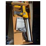 DEWALT DCE580D1 20V Max 300ml-600ml Sausage Adhesive Gun Kit
