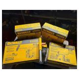 5 DeWalt DWH303DH Dust Extractors
