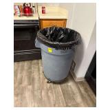 Rubbermaid Brute Trash Can w/ Dolly