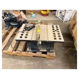 Ryobi 10 Inch Table Saw w/ Ryobi A25RT03 Router Table