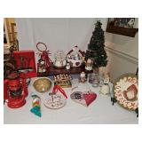 Miscellaneous Christmas grouping. See all photos.