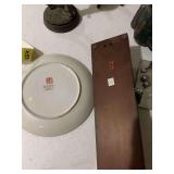 Assortment of golf related decor.. 10 1/2 and 11 inch golf figurines. The plate has been repaired, tic-tac-toe and more as shown