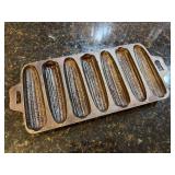 Vintage Cast Iron Unmarked 7-Slot Cornbread Pan