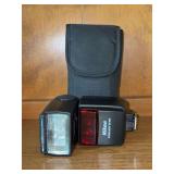 Nikon SpeedLight SB-600 with storage bag