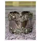 Victorian/Art Nouveau sterling silver napkin ring - very similar to Gorham design - 25.78 grams - monogrammed - has a crown mark and stamped 2022