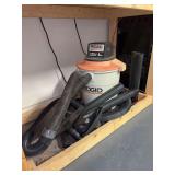 RIDGID 3.25HP 8-gallon Wet/Dry Vac with accessories - working condition