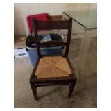 Vintage chair 17 1/2“ x 16 1/2“ x 34” the seat height is 17 inches
