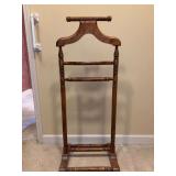 Ethan Allen Maple Valet/Butler Stand - 17-3/4 x 14 x 44-1/2 tall
