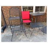 Grouping of outdoor furniture