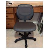 Swivel office chair - could not get height to adjust