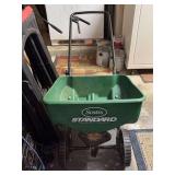 SCOTTS Standard Broadcast Spreader