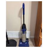 Bissell EasyVac with hepatitis filter - needs cleaned but in working condition